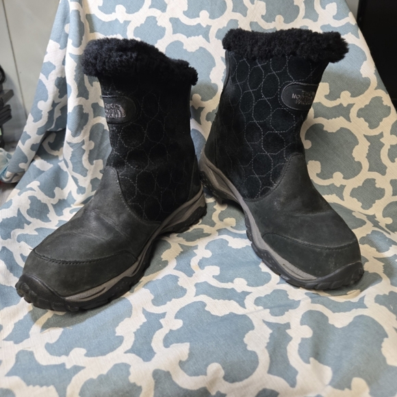The North Face Shoes - The North Face Boots Women's 6 Primaloft Winter Shearling Mid Calf 551044 Black